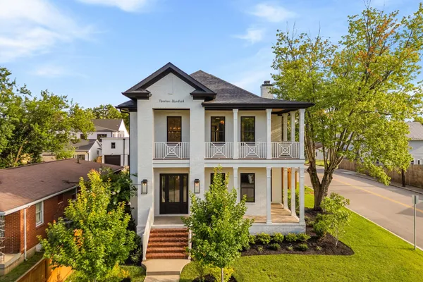 1900 EASTSIDE AVE