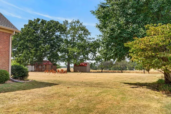 106 EWING DR