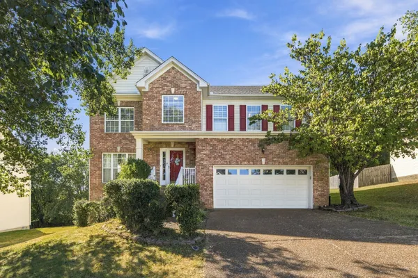 112 PAIGE PARK LN