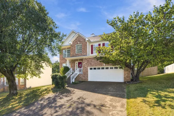 112 PAIGE PARK LN