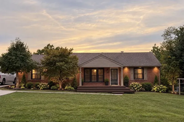 226 DELLROSE DR
