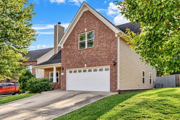 1352 ALLMON DR