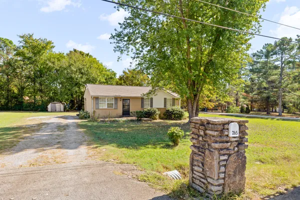 265 FREEMAN DR
