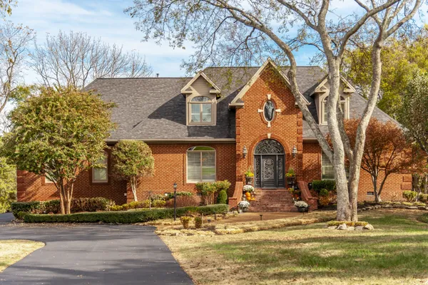 118 BLUEGRASS CIR
