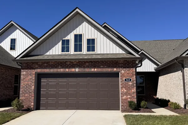 565 W FOXRUN