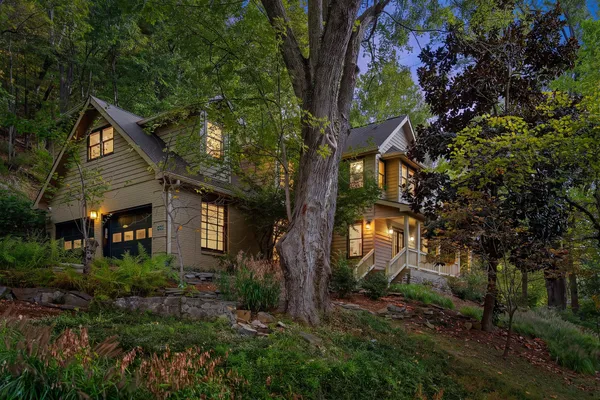 433 GRAYSON DR