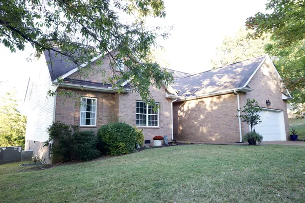 7504 CHEROKEE HILLS RD