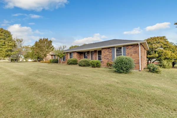 208 GENERAL FORREST DR