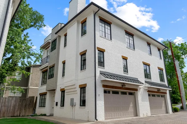 519 CHESTERFIELD AVE 2