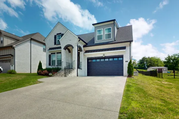 257 HUTCH CT