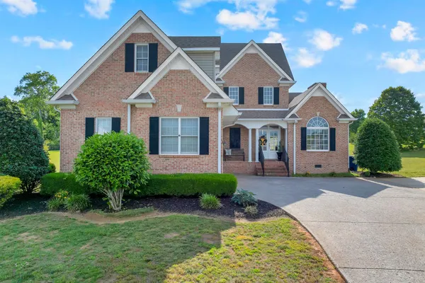 102 WAYCROSS DR