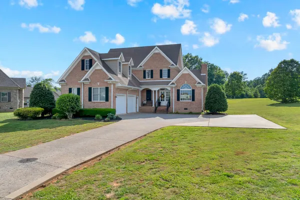 102 WAYCROSS DR