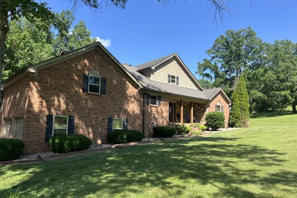 1420 CANTRELL DR