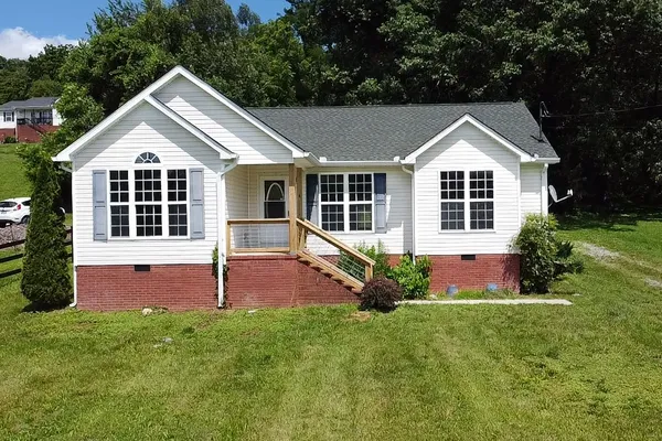 108 SIMS AVE