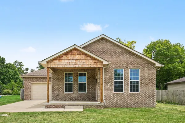 131 RICHLAND AVE