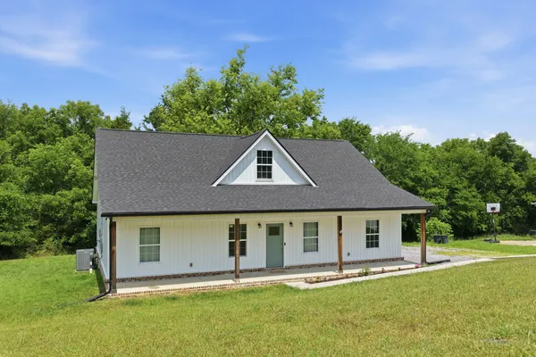 94 HICKORY RIDGE LN