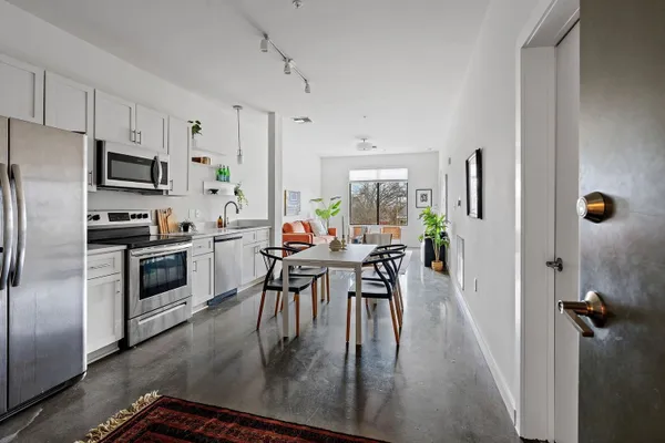 1900 12TH AVE 212