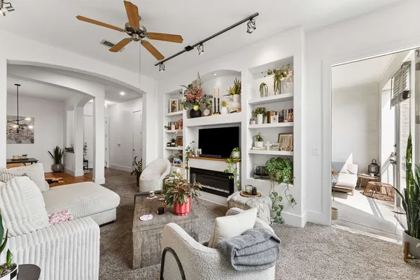 2600 HILLSBORO PIKE 243
