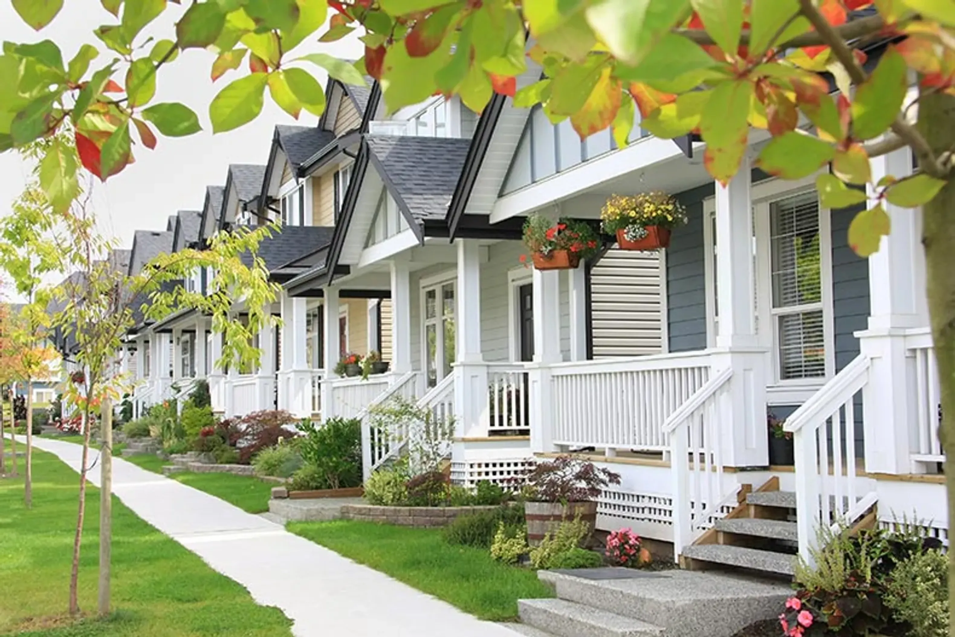 Top Reasons To Choose an Attached Home: Benefits for Retirees Explained