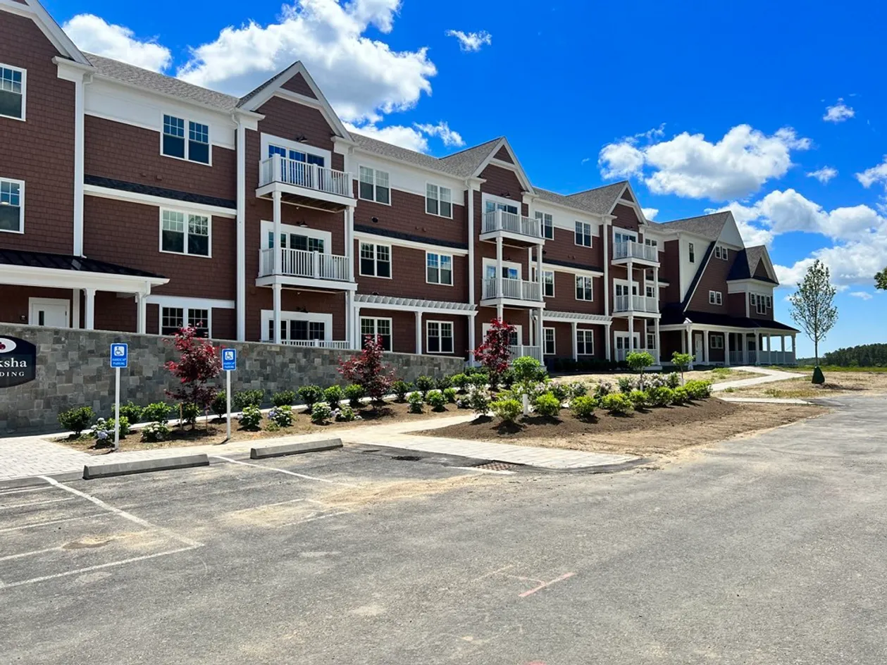 Lake Point Village