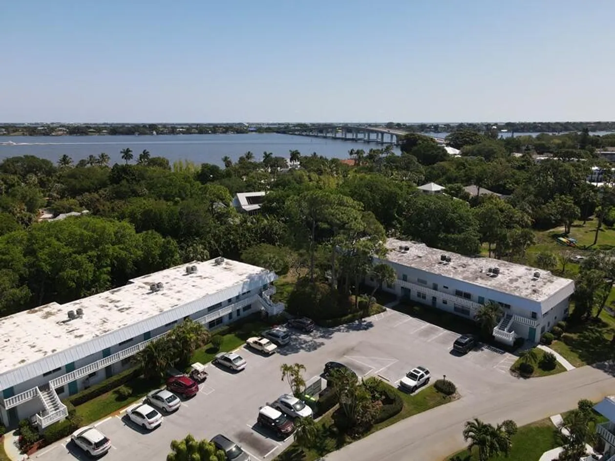 Cedar Pointe Villages
