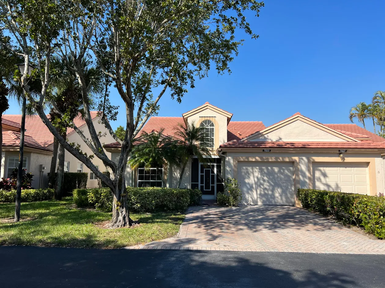 Emerald Pointe