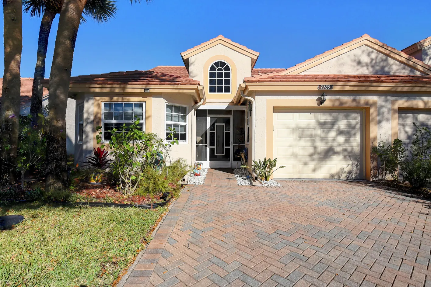 Emerald Pointe