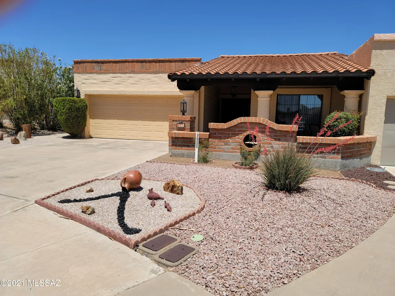 Country Club Estates