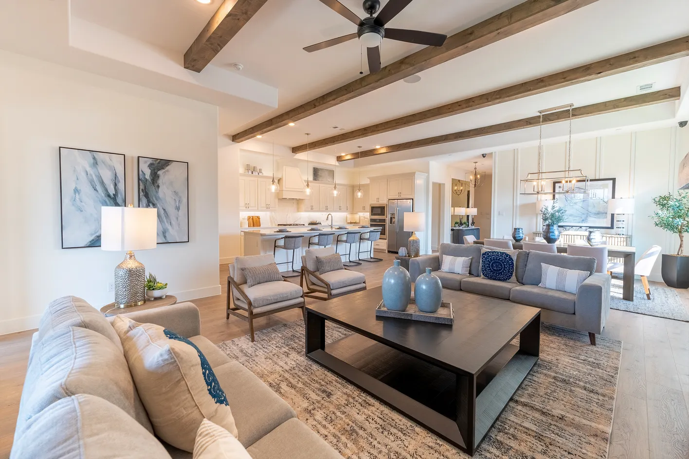 Carmina Living Areas