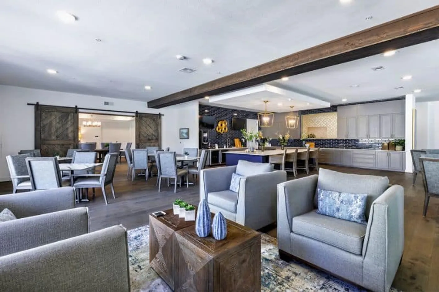 Dining Lounge
