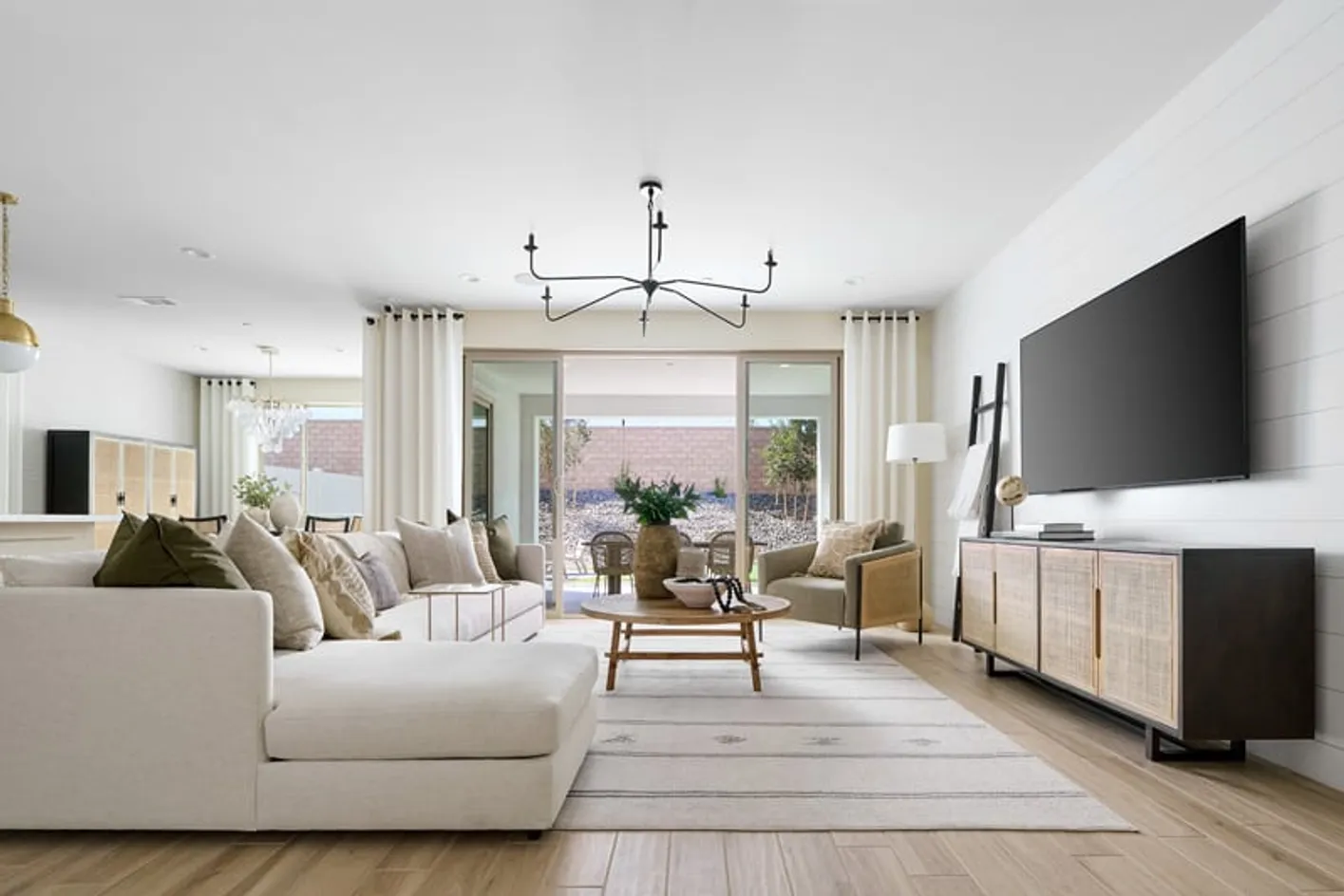 Model Sitting Room