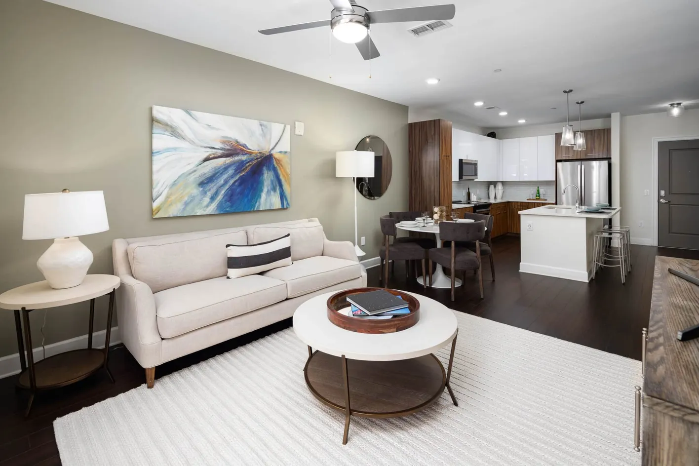 Sitting Room Area