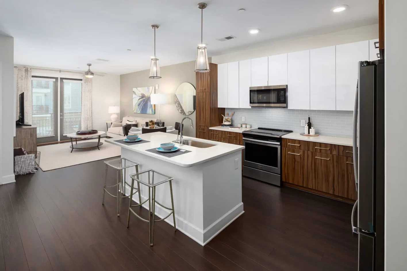 Kitchen with Island Counter 