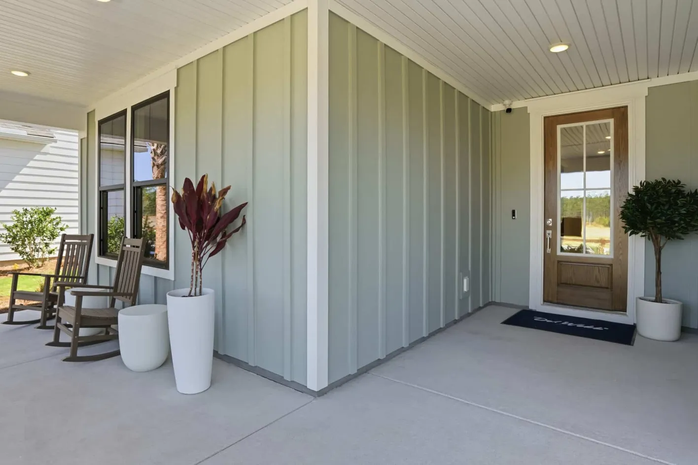 Covered Front Entry of the Renown Model