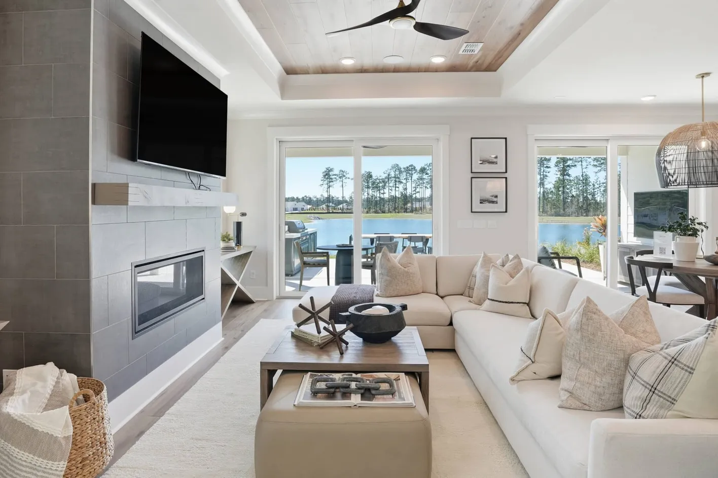 Del Webb Point Hope