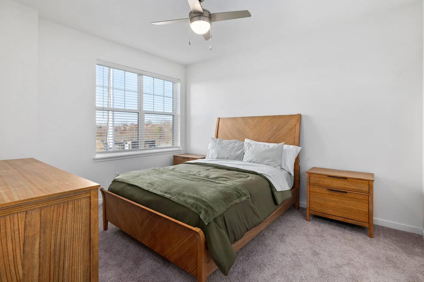 Unit Bedroom