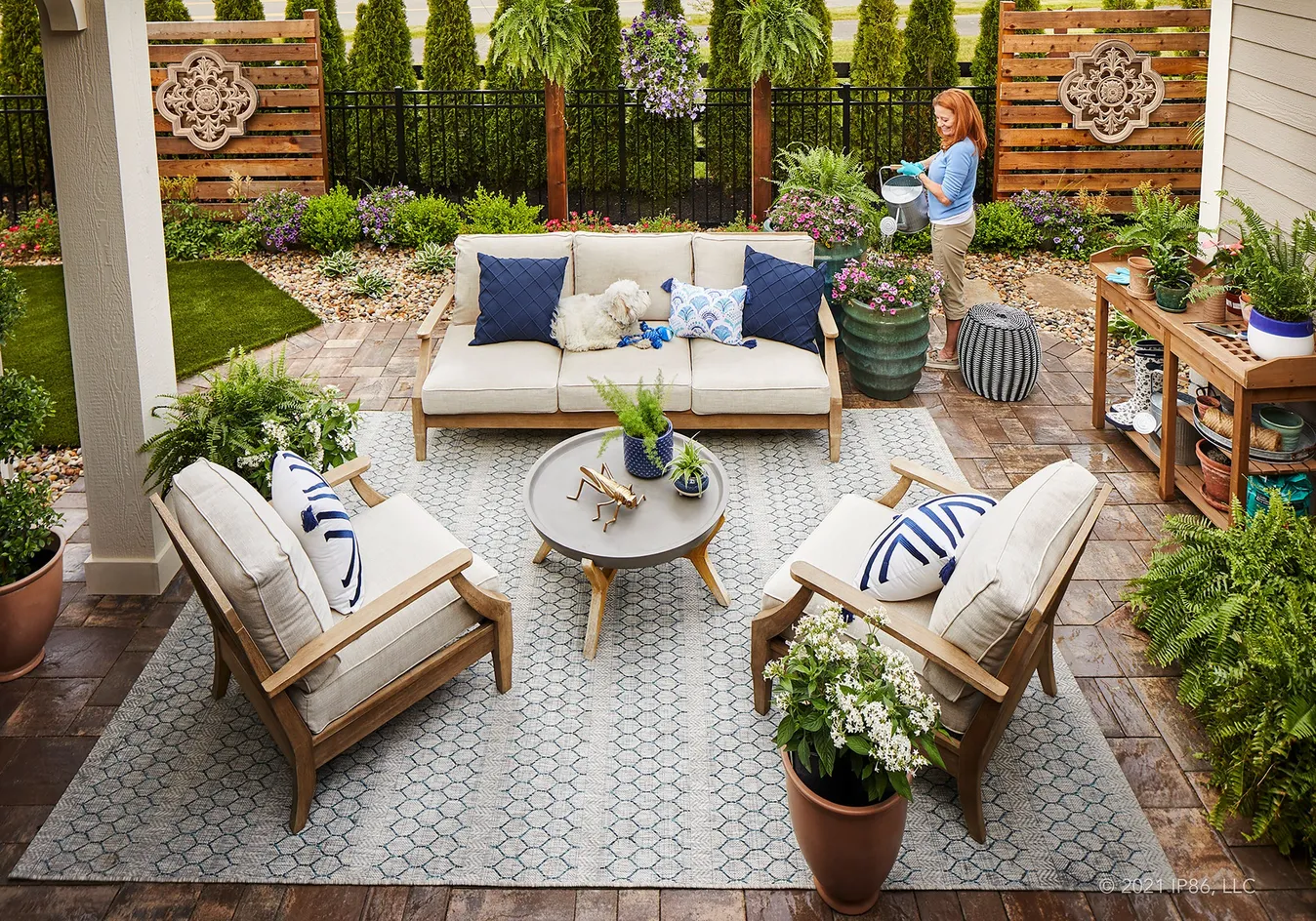 Covered patio with garden view