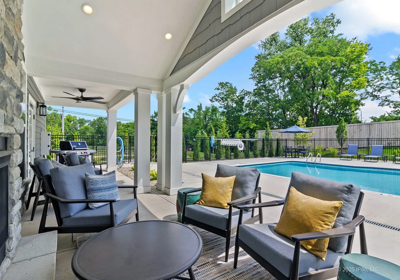 Pool patio seating