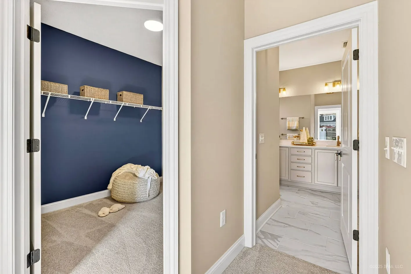 Walk-in closet