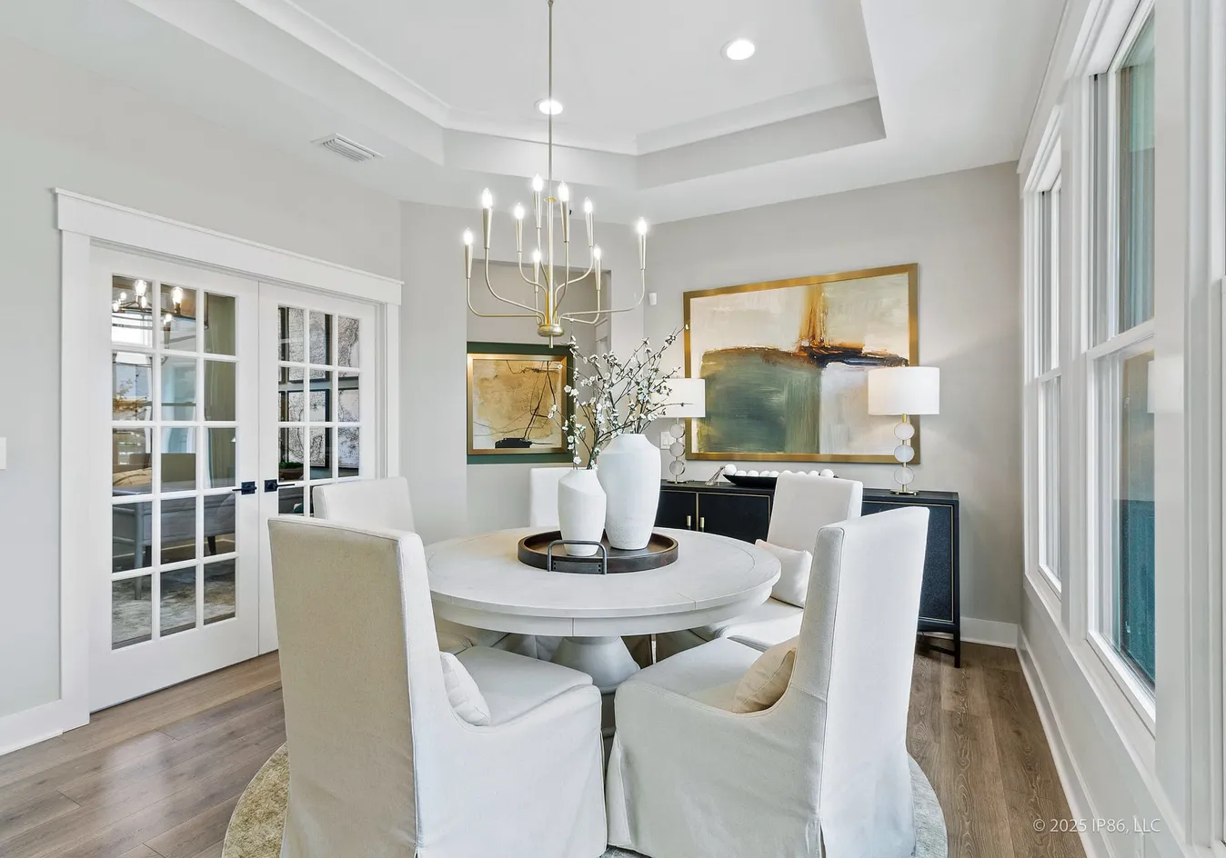 Dining room with modern chandelier