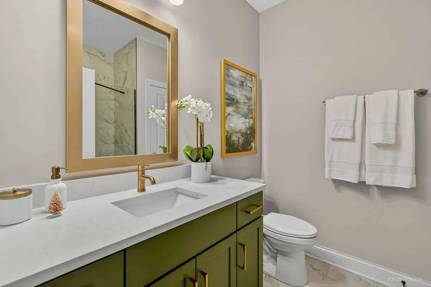 Bathroom vanity
