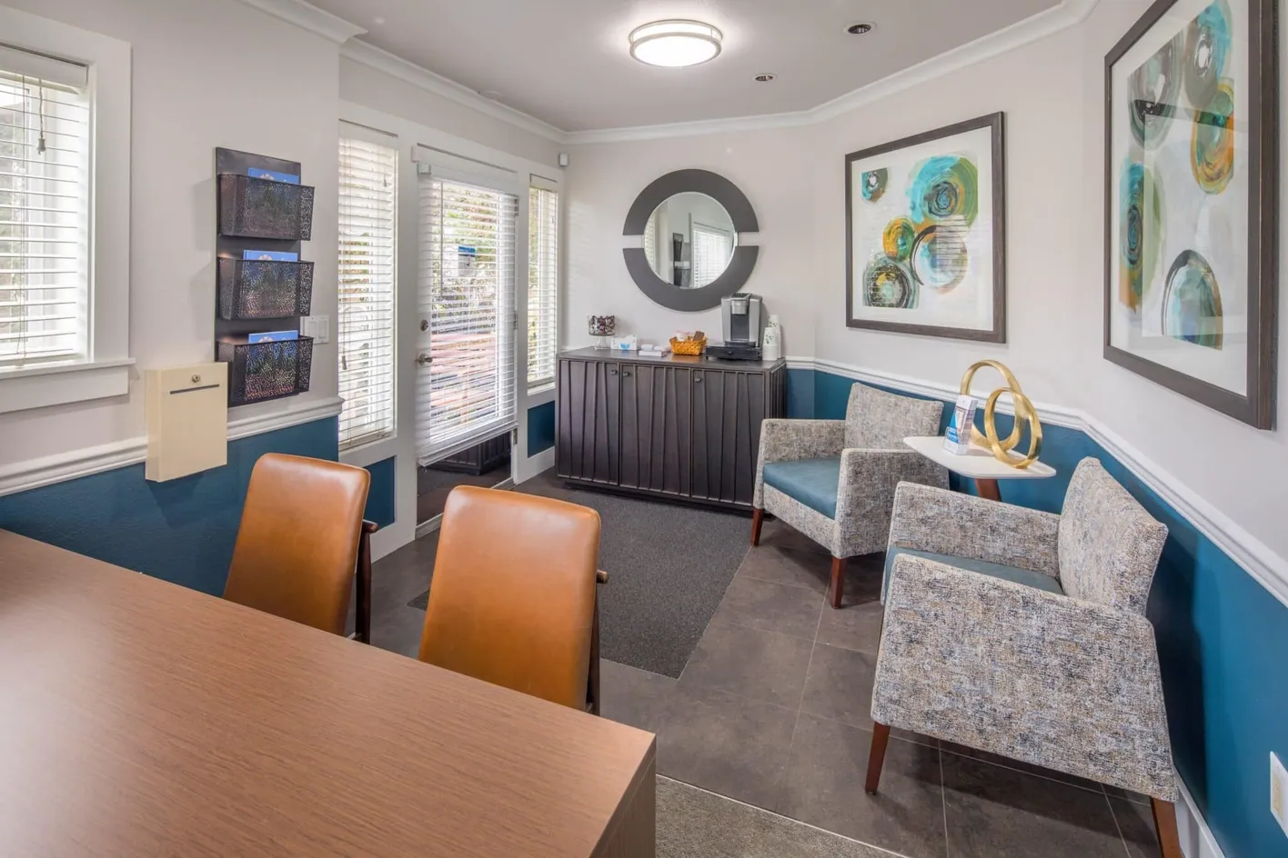 Leasing office with coffee station
