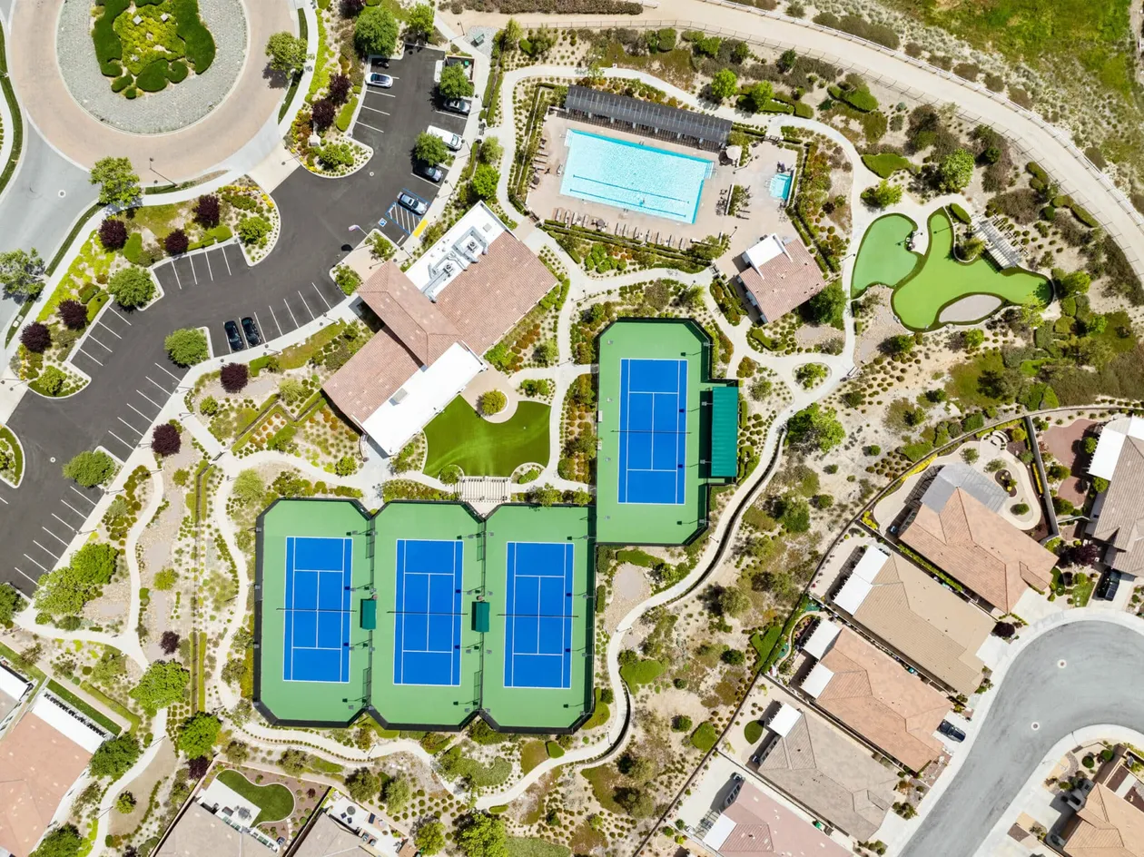 The Courts Amenities