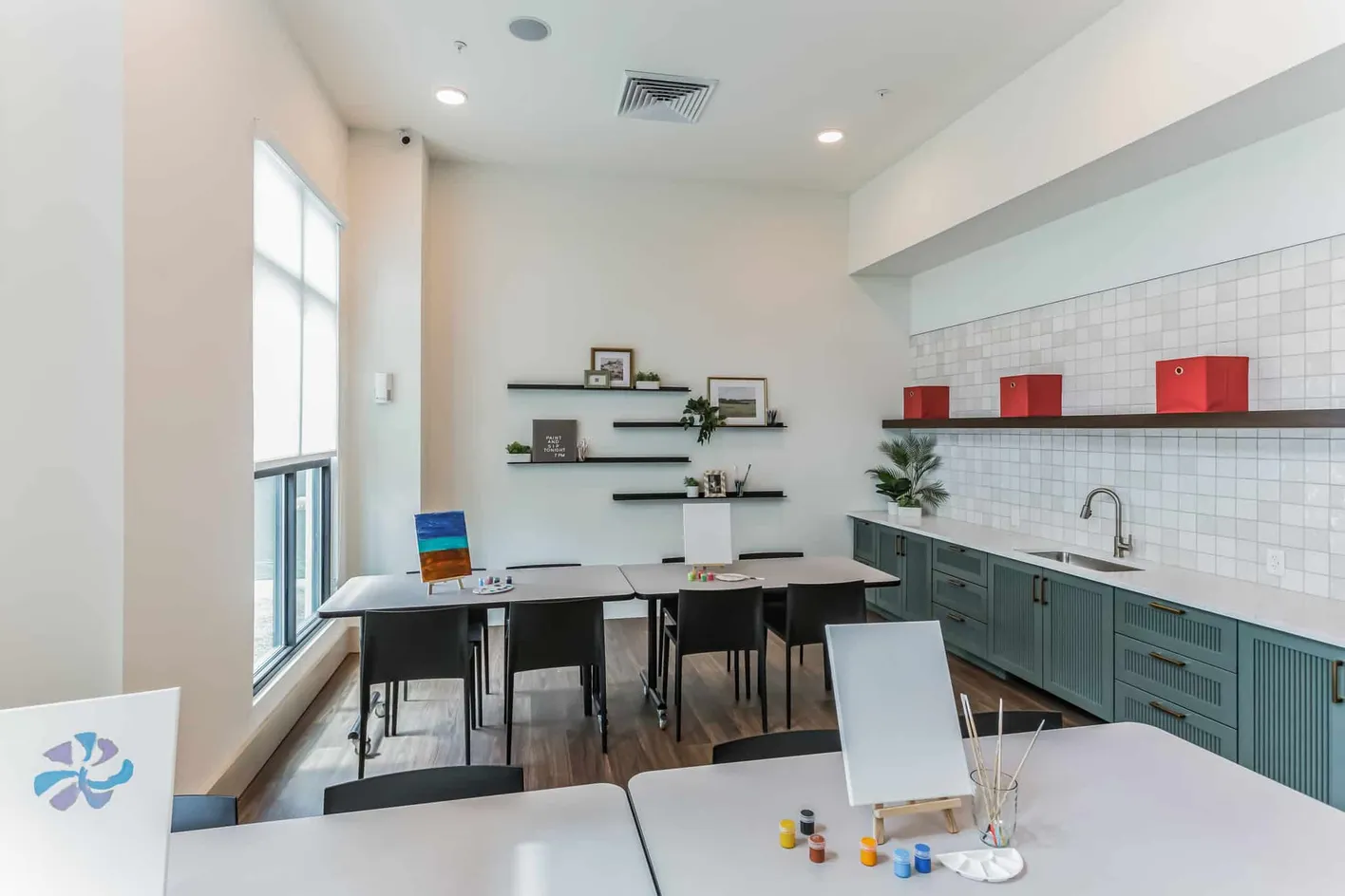 Arts & Crafts Room