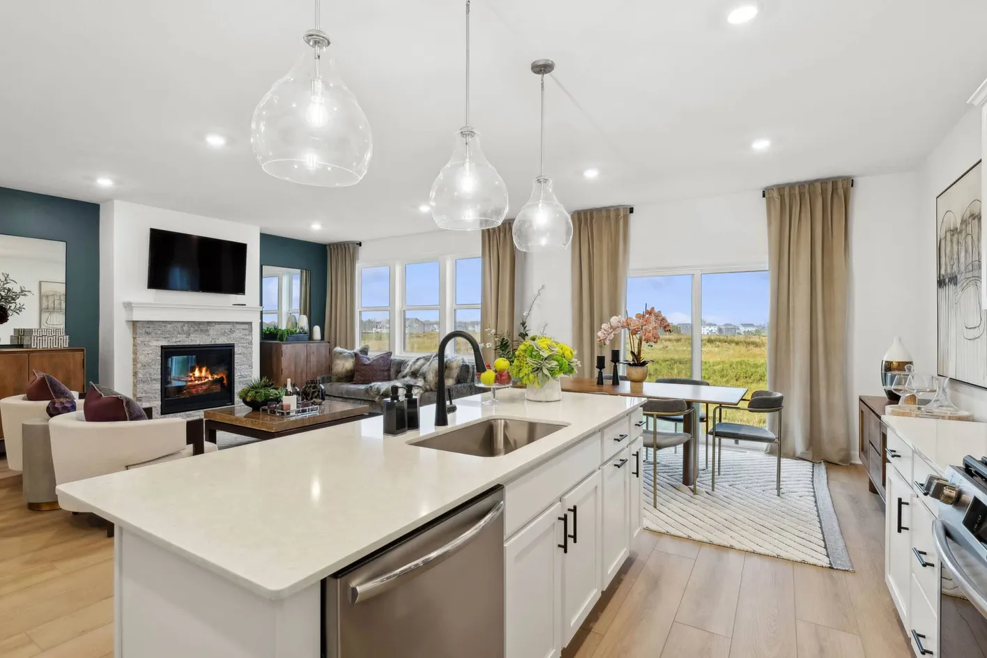 Model Unit Kitchen