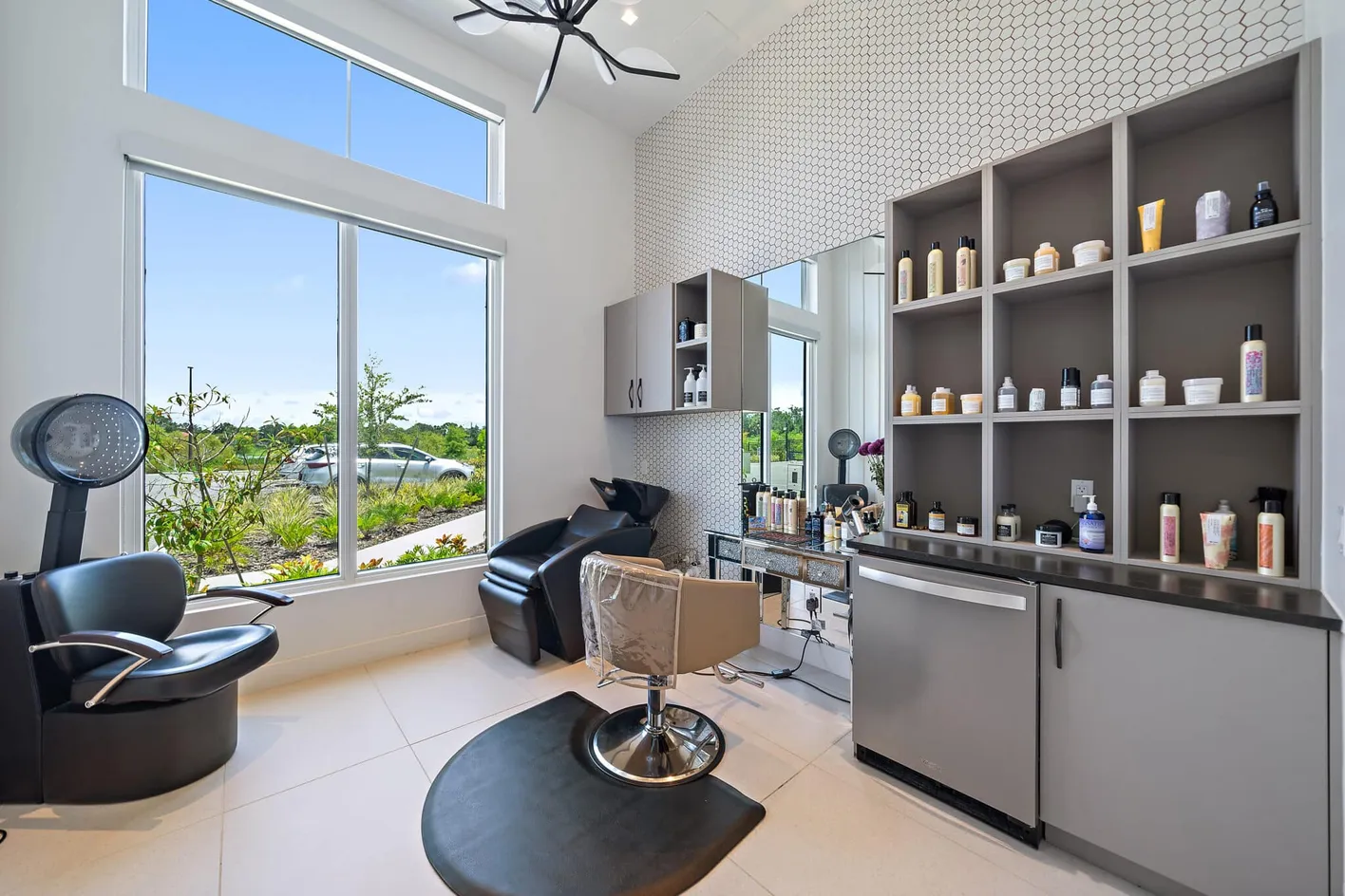 Salon