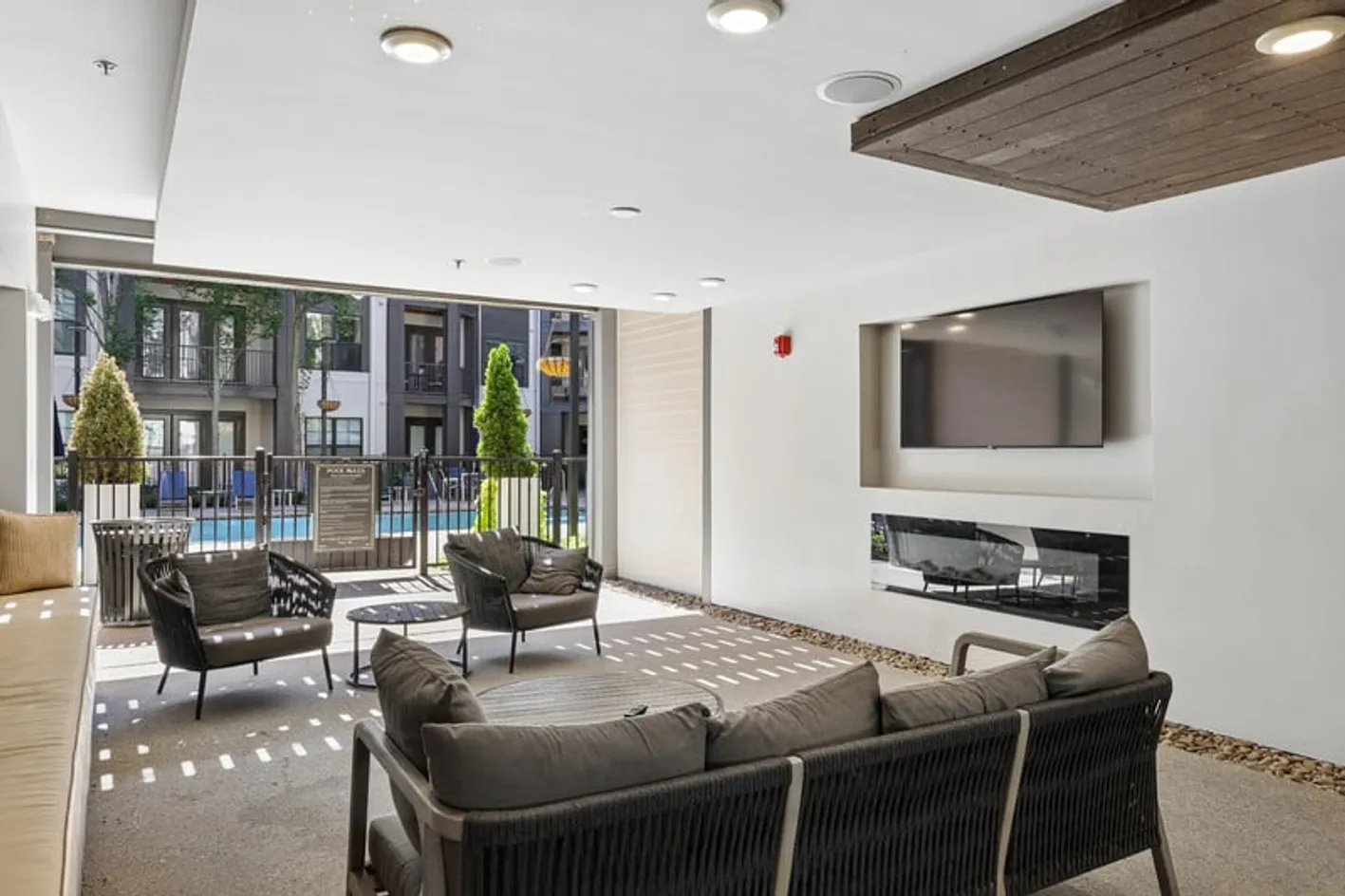 Covered Lounge