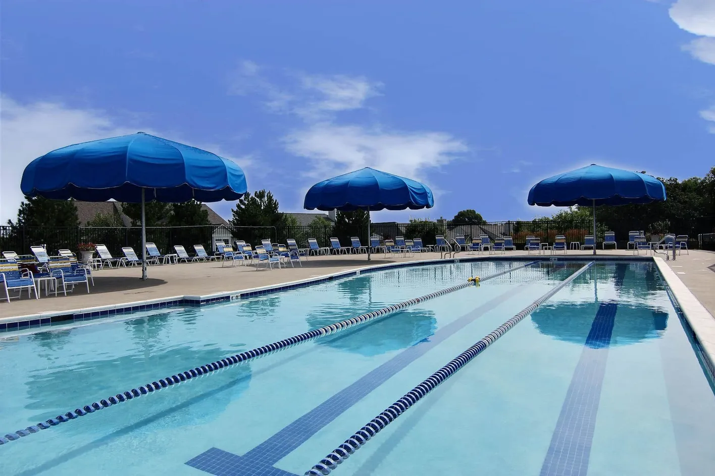 Meadow View Lodge Outdoor Pool