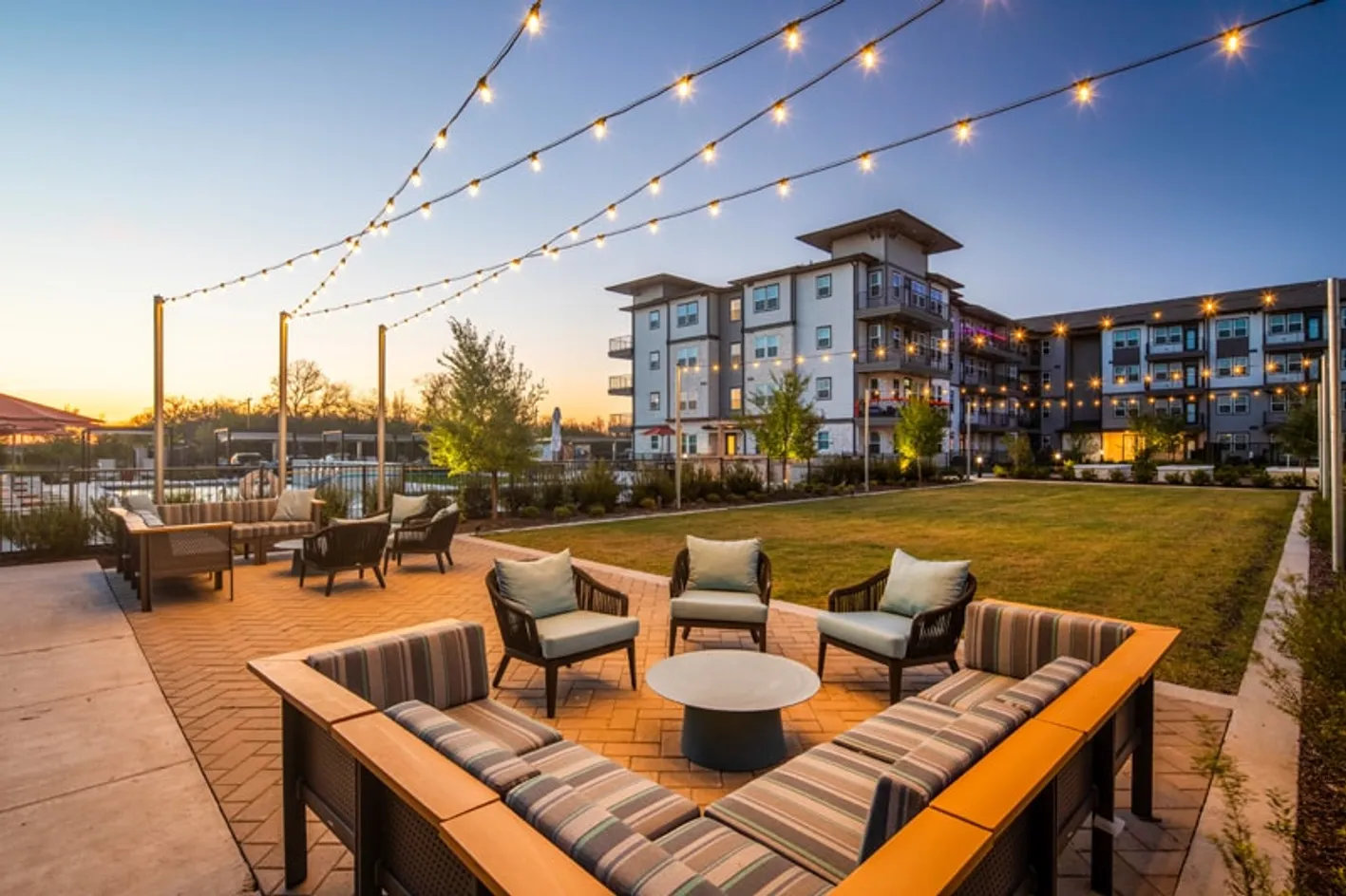 Courtyard Lounge