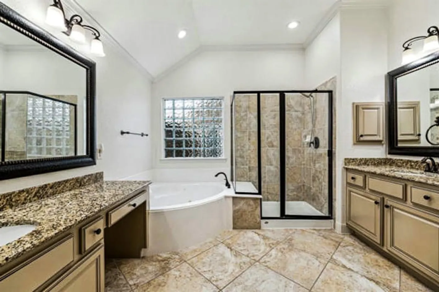Bathtub
